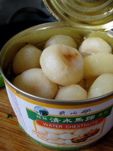 Canned Water Chestnuts photo: kattebelletje, flickr (click photo to see in original context)